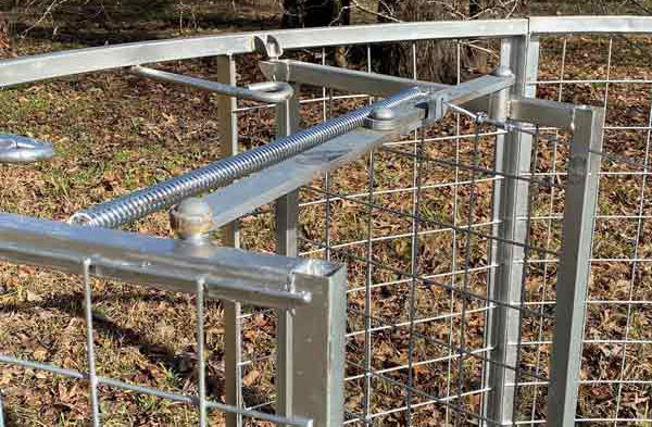 Texas Swine Saloon DIY Trap Front Assembly with proven saloon door system